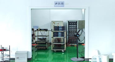 How to choose a suitable industrial uninterruptible power supply